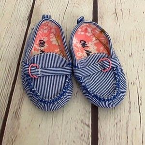 Old Navy Blue/White Striped Infant Loafers / Soft-Soled Crib Shoes /6-12 Months